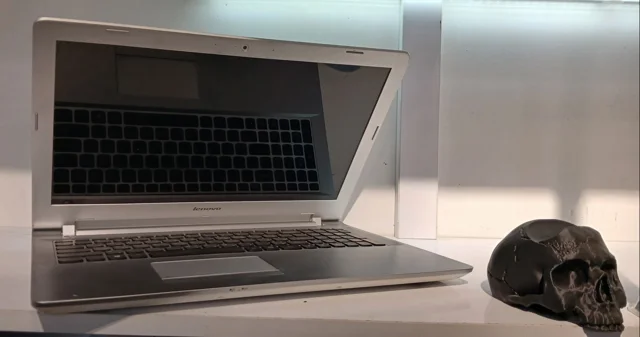لپ‌تاپ لنوو Z51-70 i7 نسل 5 8GB 256GB R9 M375 4GB